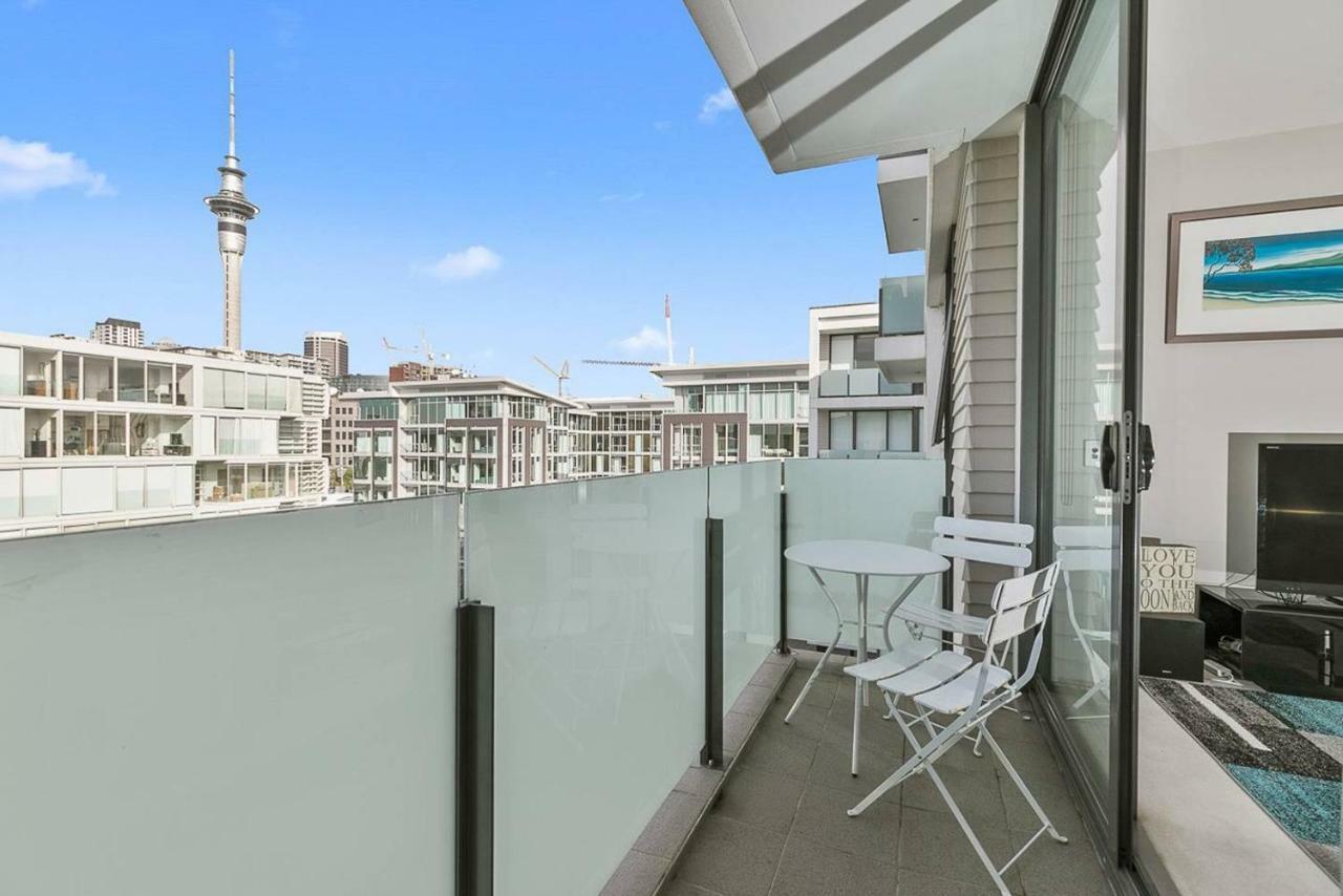 Two Bedroom Apartment - Pool, Gym & Free Parking! Auckland Exterior foto